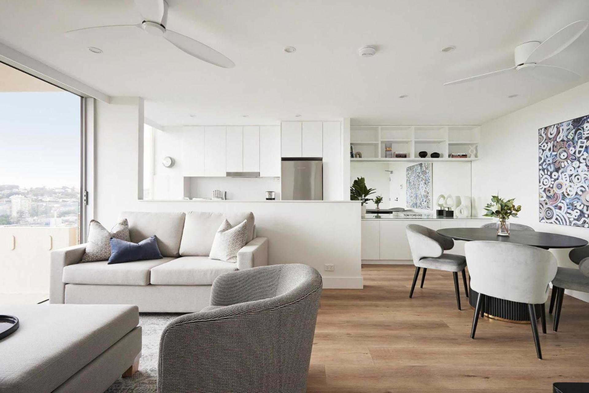 Modern Glamour I90 Apartment