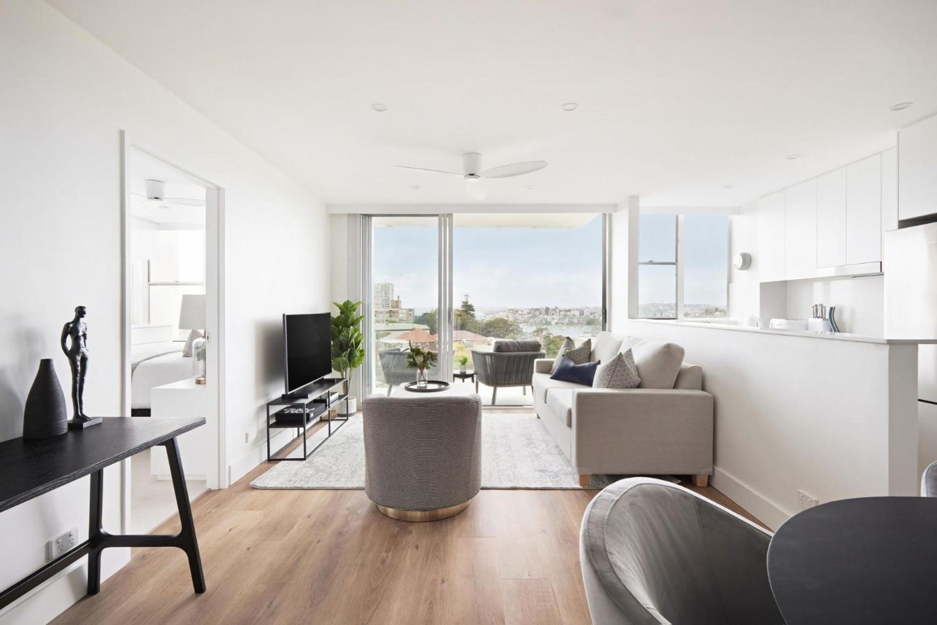 Modern Glamour I90 Sydney