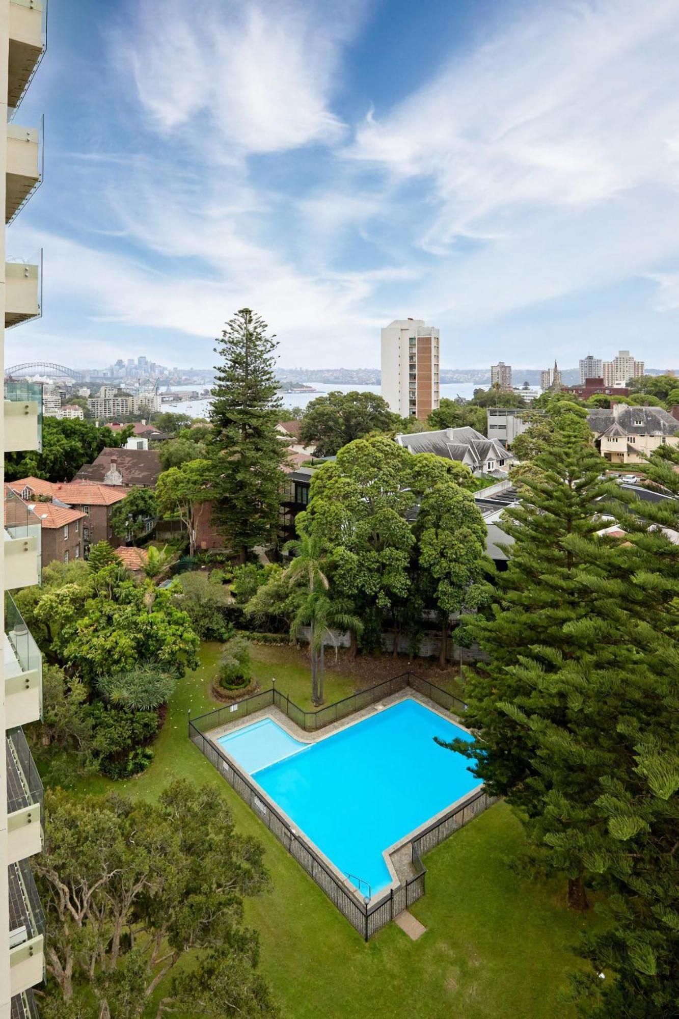 Apartment Modern Glamour I90